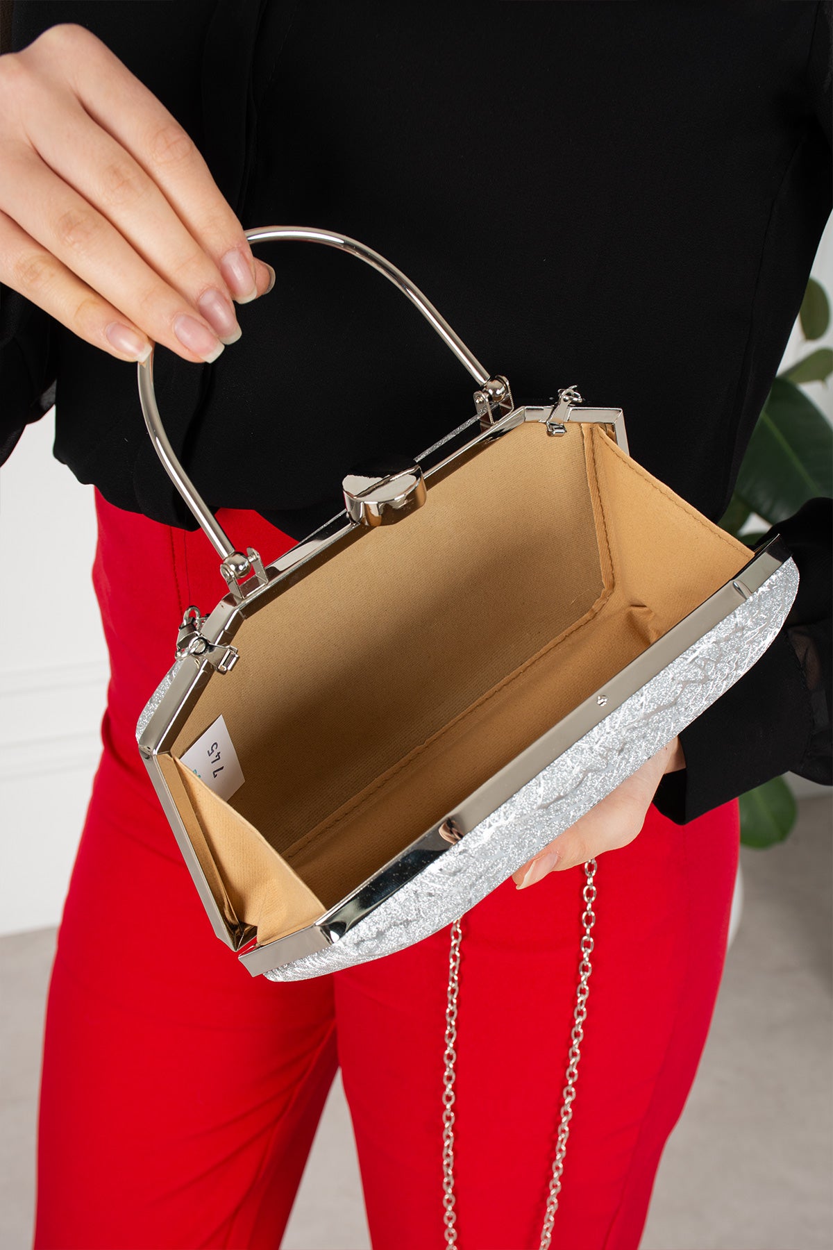 Gümüş Simli Abiye Çanta - Kırık Cam Desenli Portföy Clutch - Metal Saplı Gece Çantası - Zincirli Düğün ve Davet El Çantası