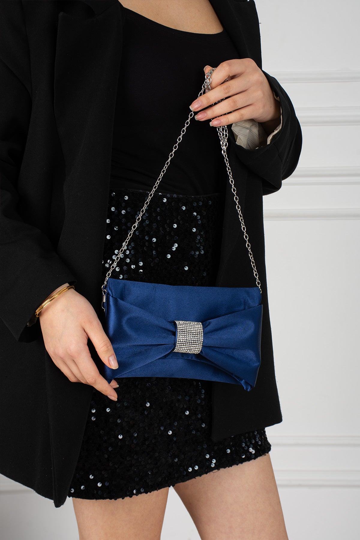 Beyaz Saten Gelin Çantası - Taşlı Fiyonk Portföy Clutch - Nikah, Düğün ve Davet El Çantası - Zincirli Gece Çantası