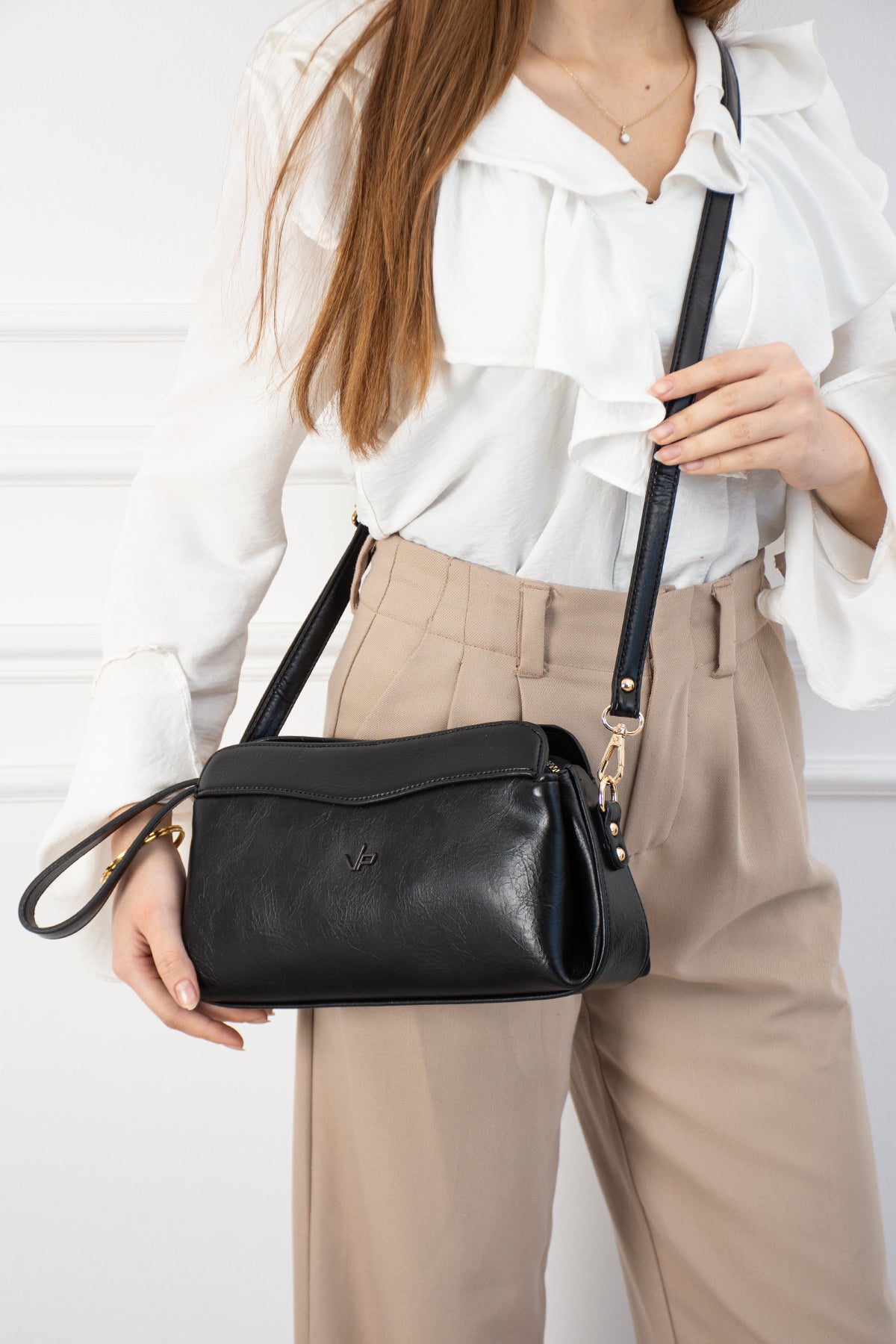 Kadın Siyah Çift Kullanımlı Deri El ve Omuz Çantası - Şık Günlük Kol Çantası - Kavisli Kapak Detaylı Mini Bag