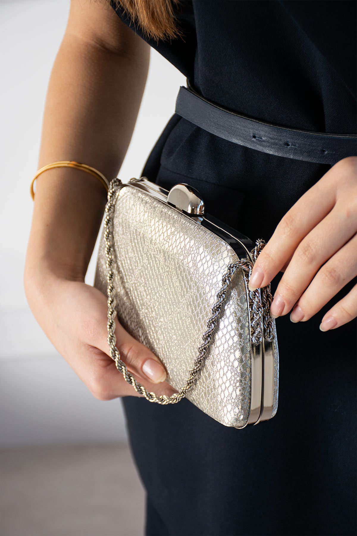 Gold Yılan Desenli Abiye Çanta - Işıltılı Portföy Clutch Gece Çantası - Zincirli Düğün, Nişan ve Davet El Çantası